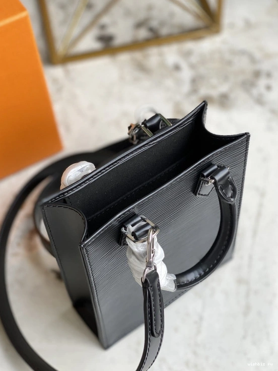 WIS PETIT PLAT SAC VUITTON LOUIS 0309